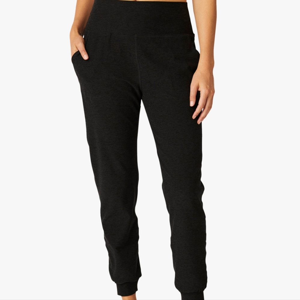 💖 Beyond Yoga Spacedye Midi Joggers M Darkest Night Pants 🌺